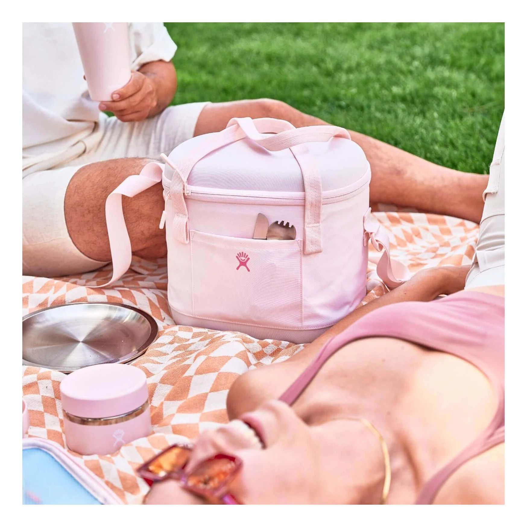 Hydro Flask Carry Out Soft Cooler - 20 L