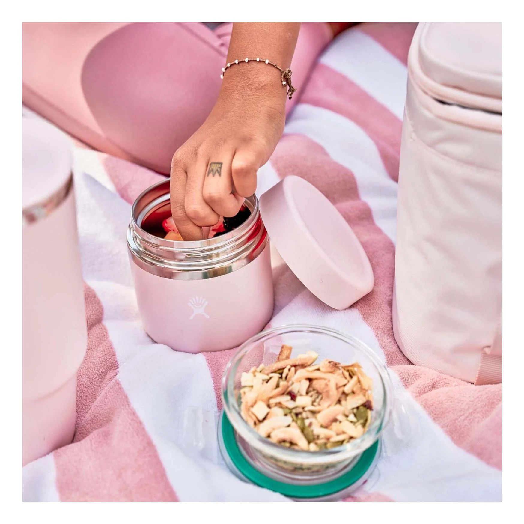 Hydro Flask Vacuum Insulated 20 oz Food Jar