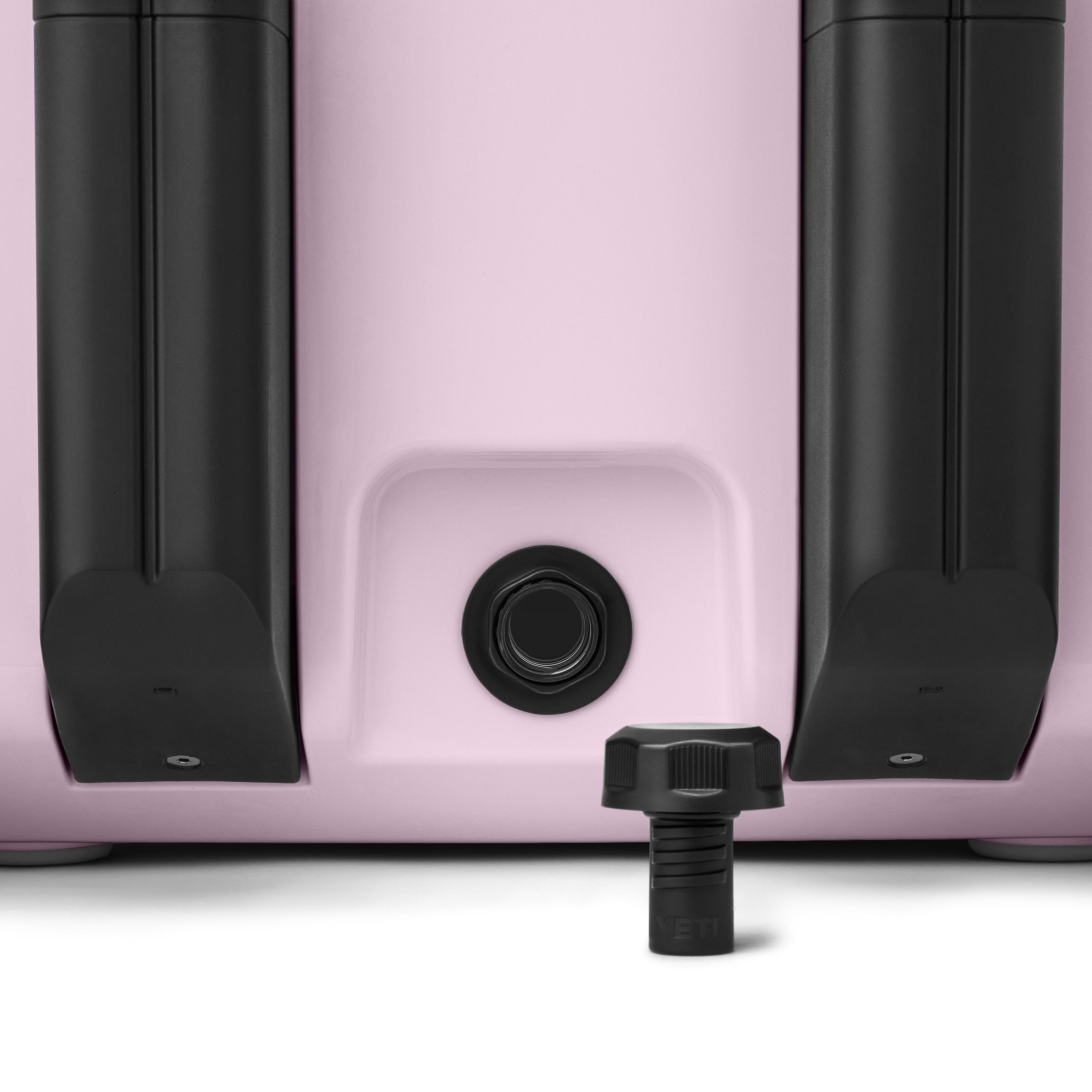 YETI Roadie® 32 Wheeled Hard Cooler