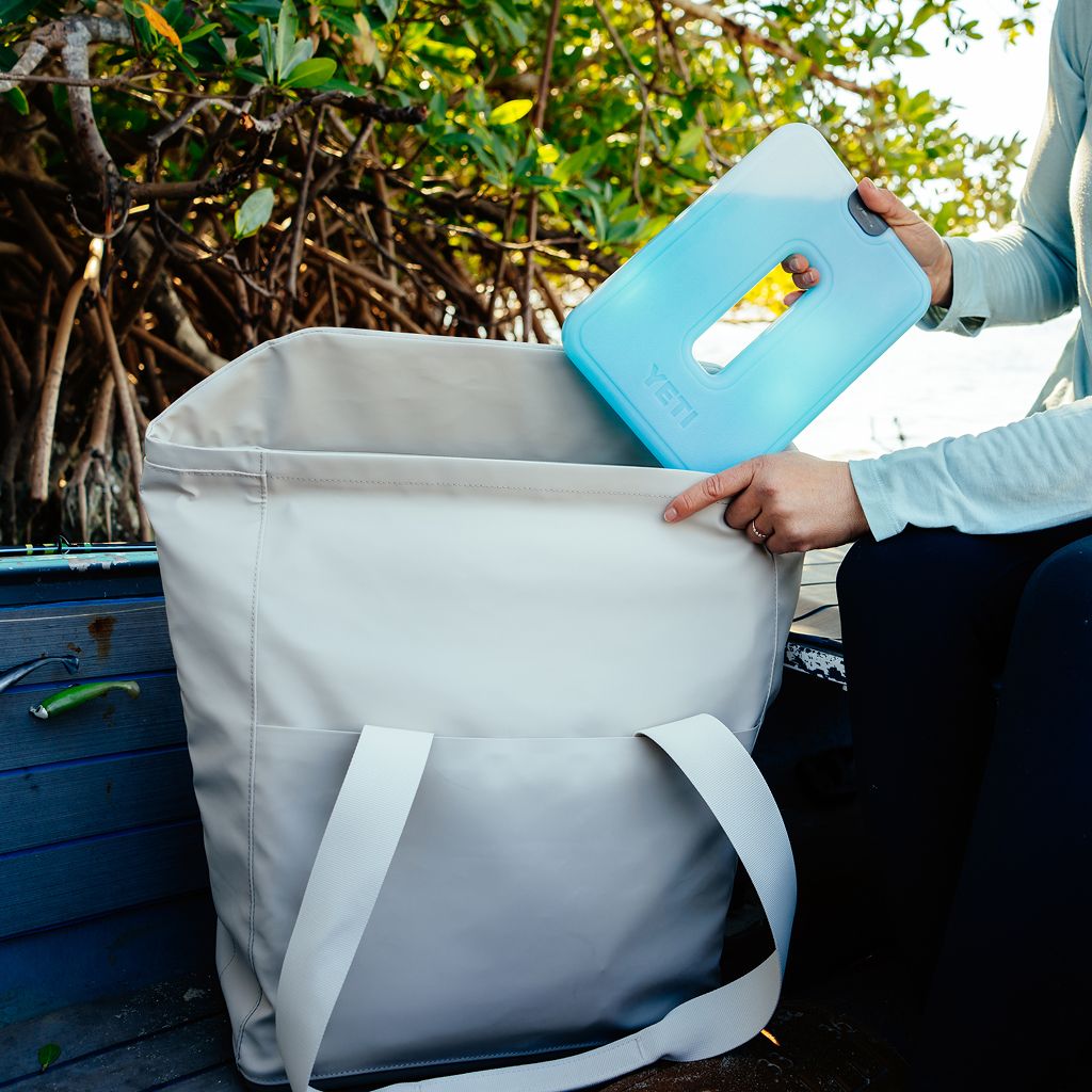 YETI Daytrip® 20L Insulated Tote Bag