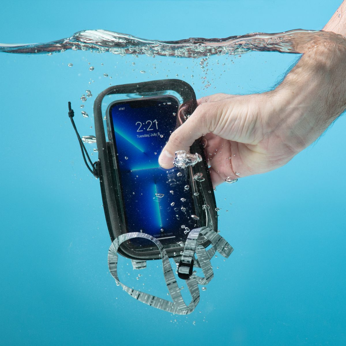 Nite Ize Runoff Phone Cube Front_Flat