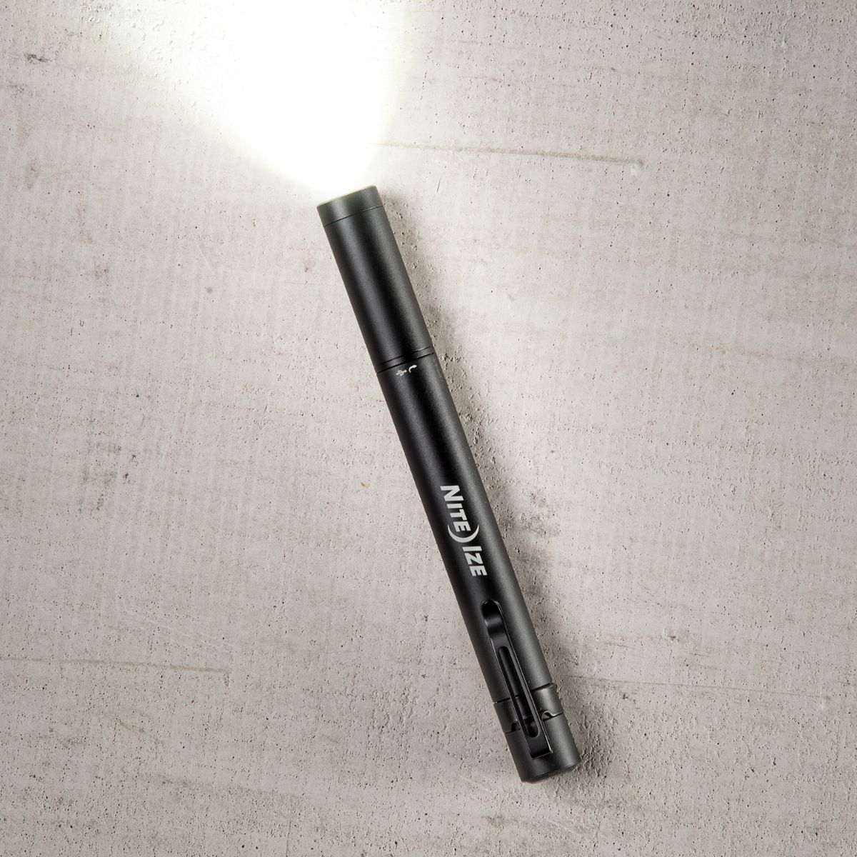 Nite Ize Radiant Rechargeable Pen Light Overhead_Flat