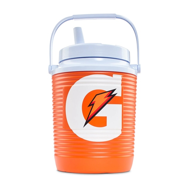Gatorade 1 Gallon Cooler with Spout Lid Front_Flat