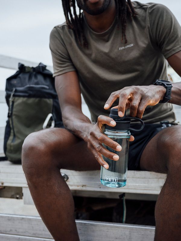 YETI Yonder™ Water Bottle With Tether Cap - 0.6 L