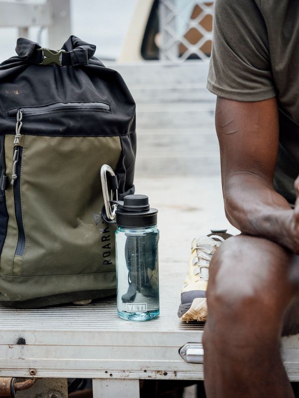 YETI Yonder™ .6L C Water Bottle with Tether Cap