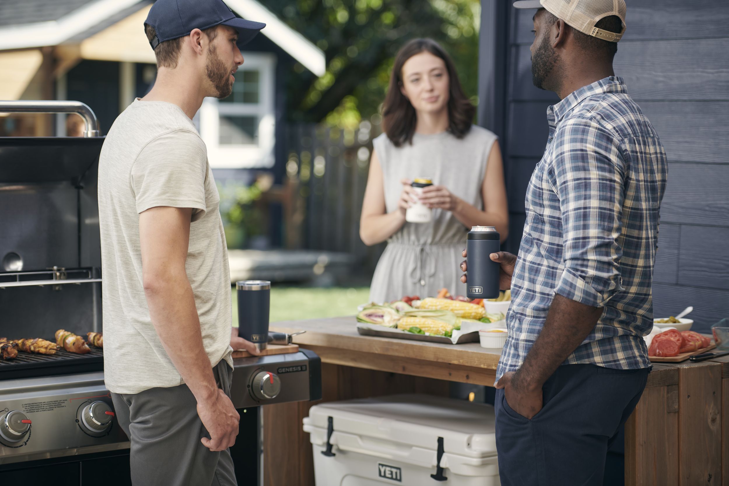 YETI Rambler Colster Tall - Toronto Maple Leafs