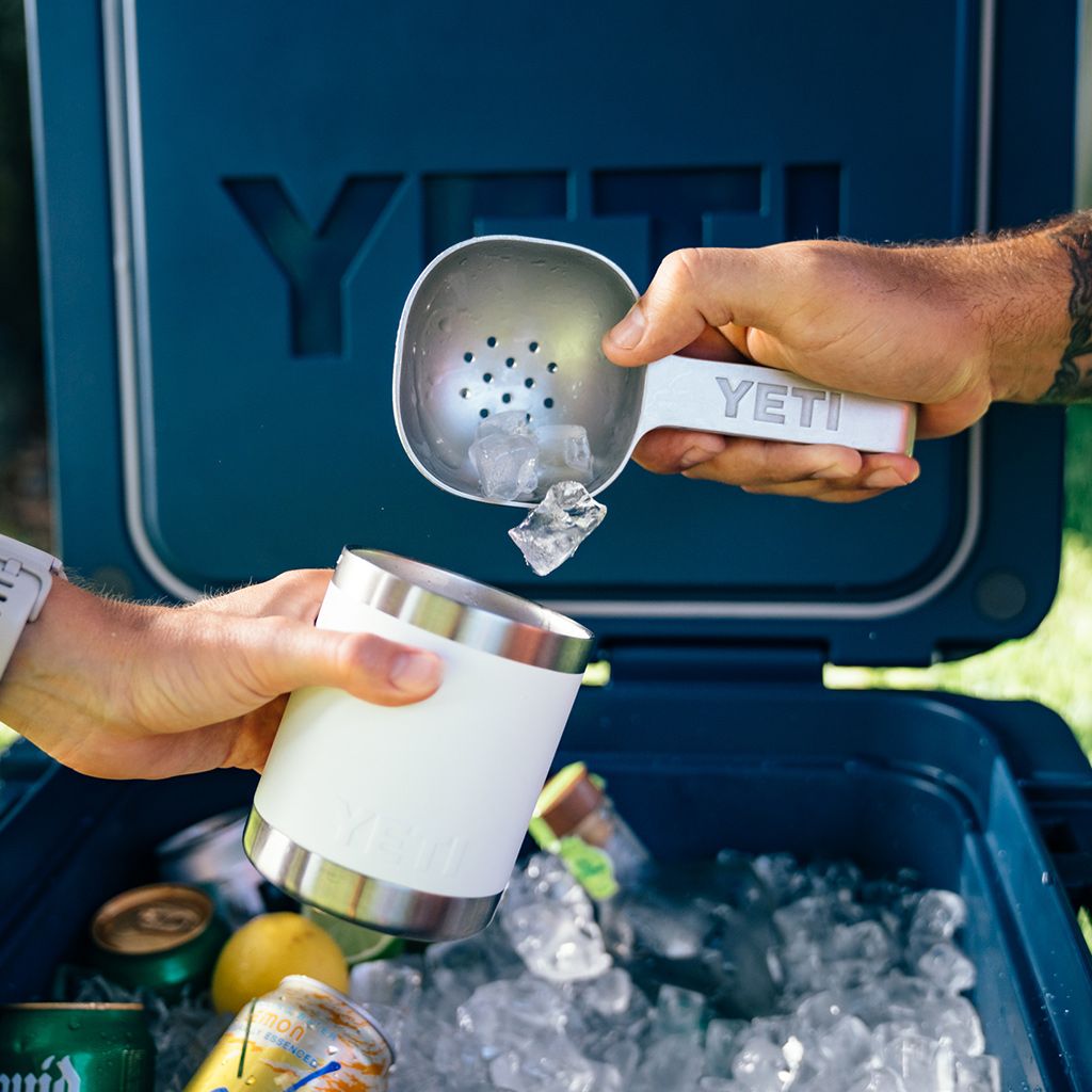 YETI Ice Scoop Overhead_Flat
