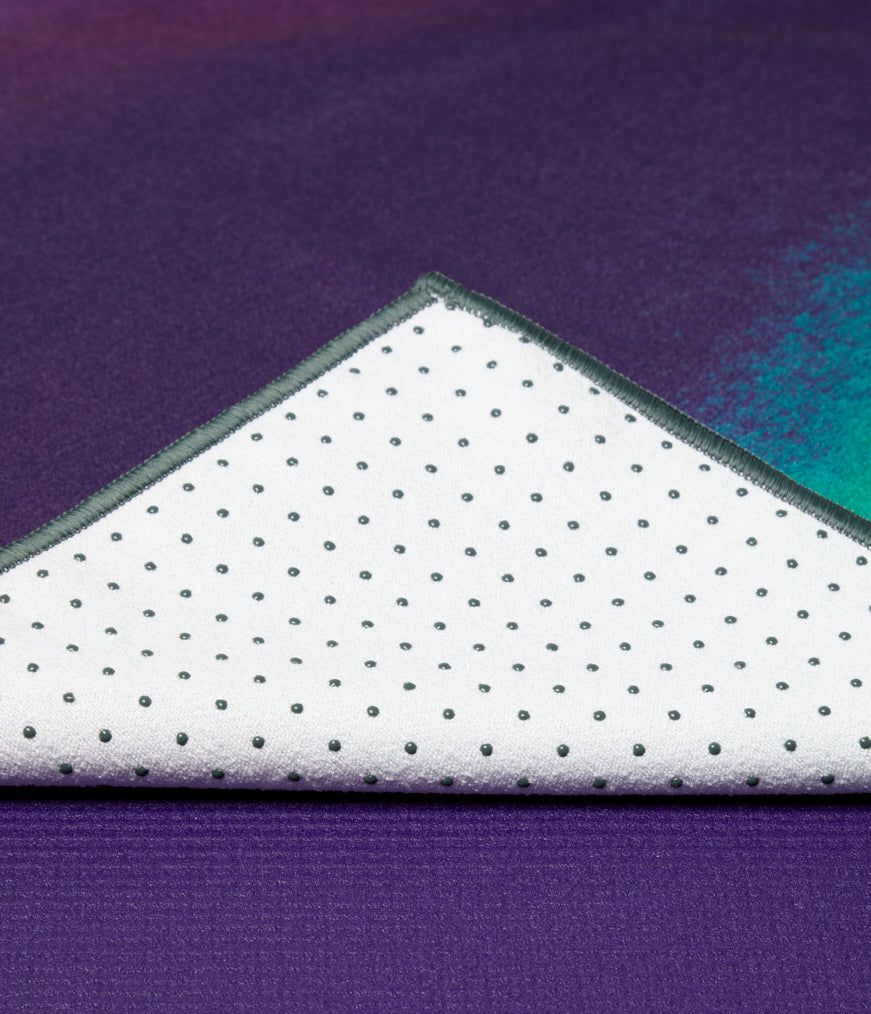 Manduka Yogitoes® Yoga Mat Towel