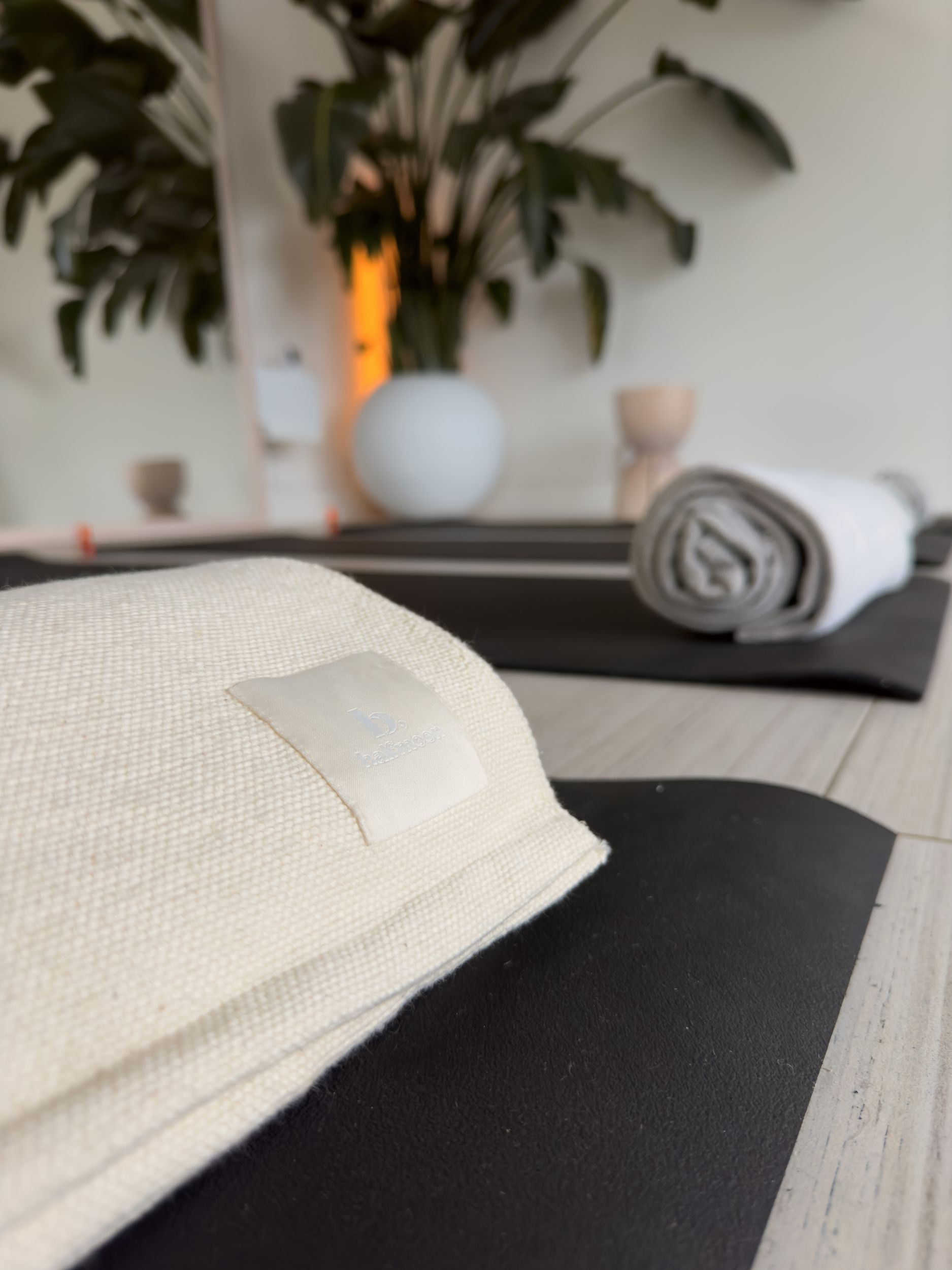 B, Halfmoon Everyday Yoga Blanket