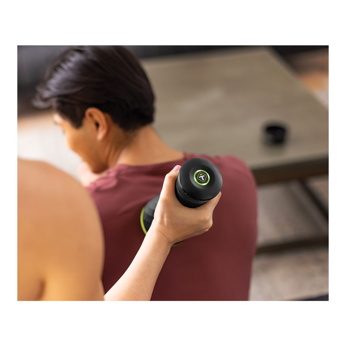 TriggerPoint Impact Massage Buffer Overhead_Plunge