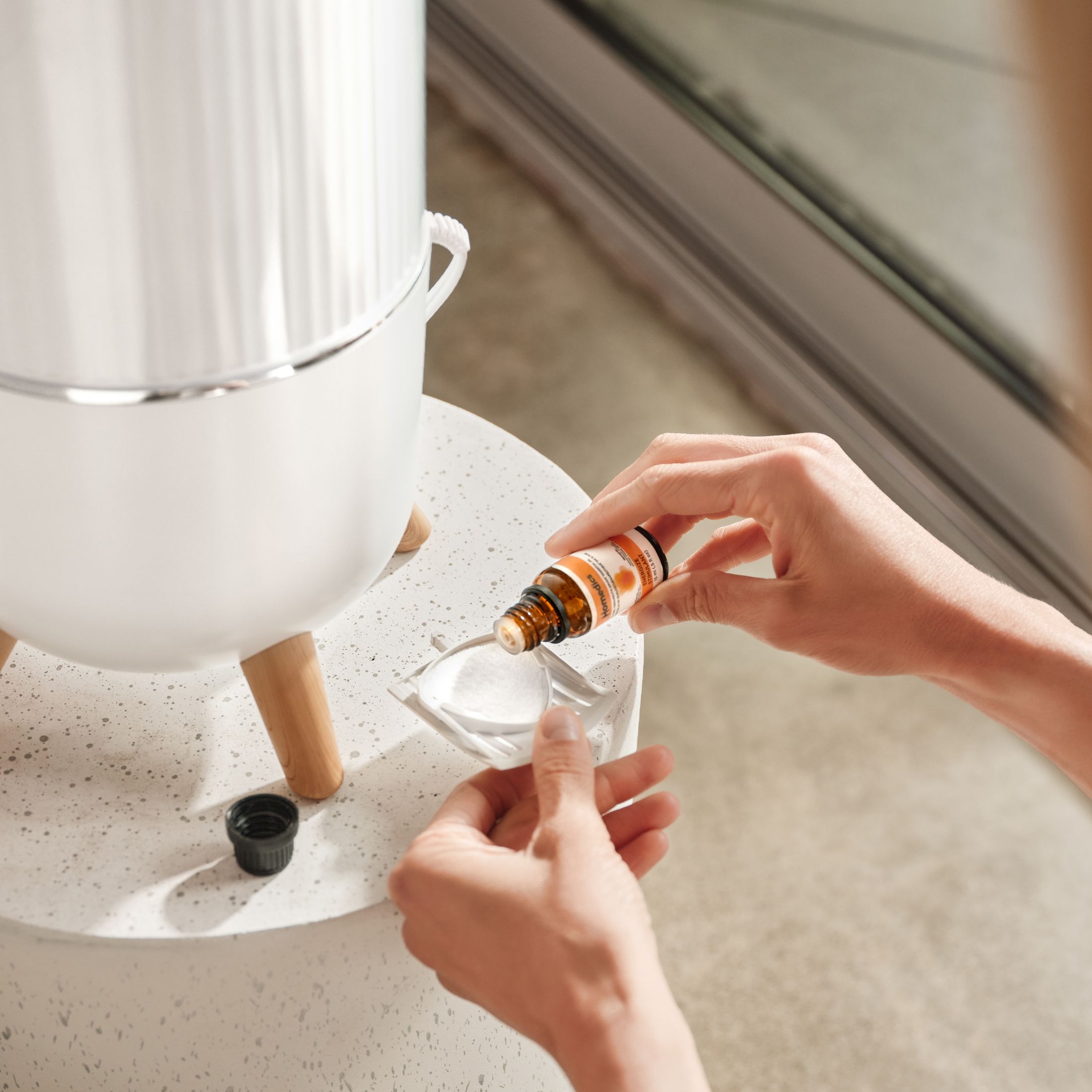 HoMedics TotalComfort  Deluxe Ultrasonic Humidifier CloseUp