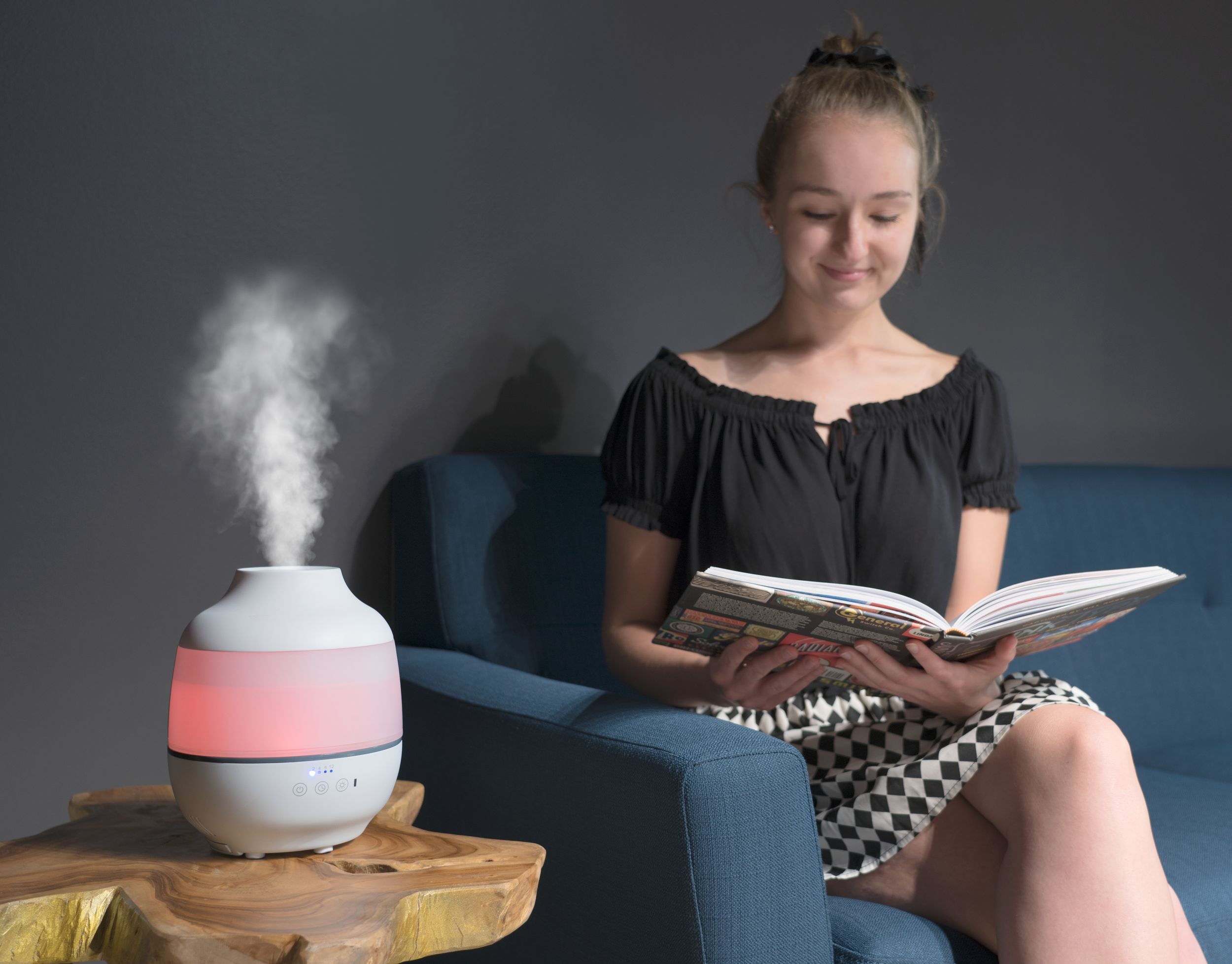 HoMedics TotalComfort Ultrasonic Humidifier Front_Angled_Right