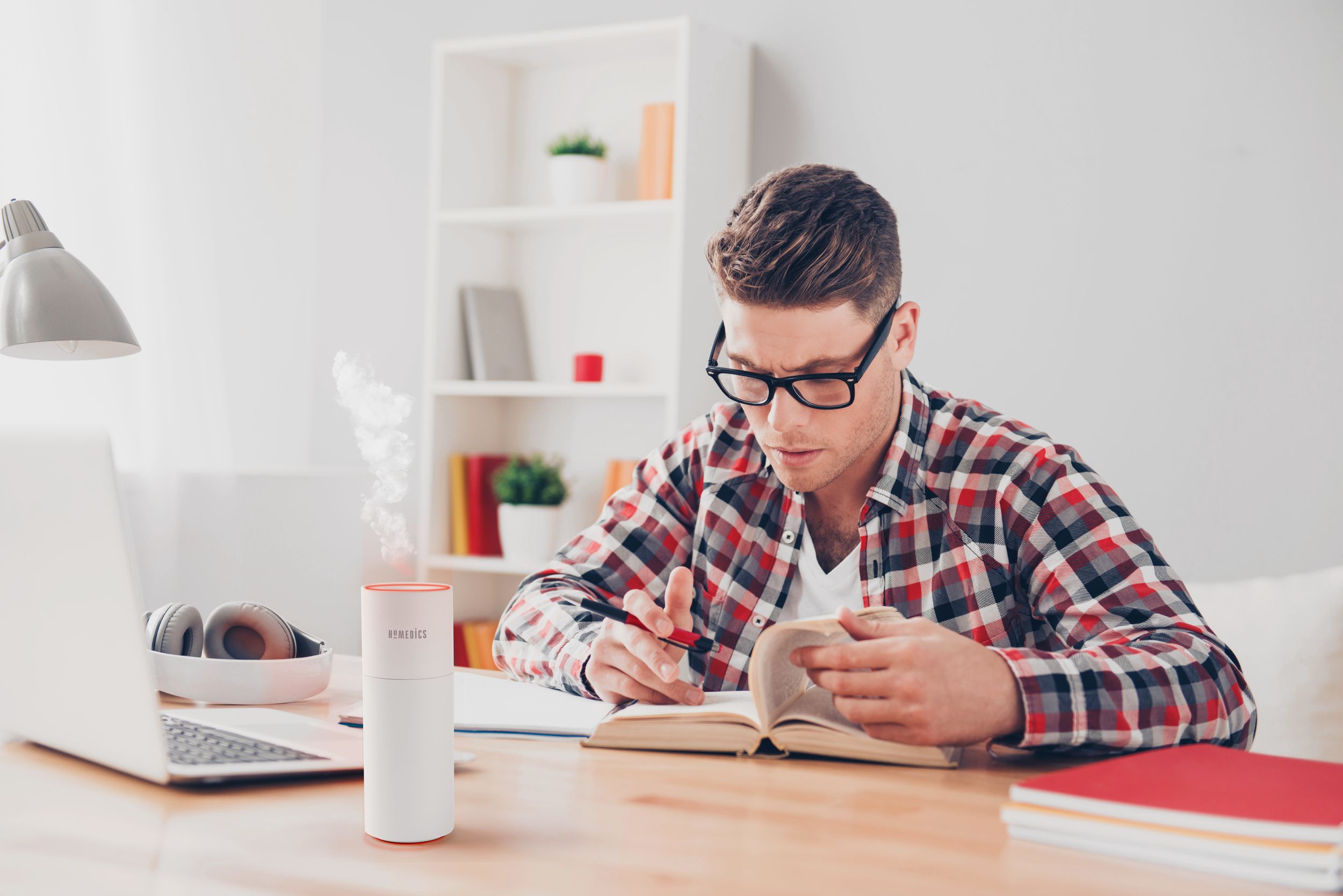 HoMedics TotalComfort Portable Ultrasonic Humidifier Front_Flat