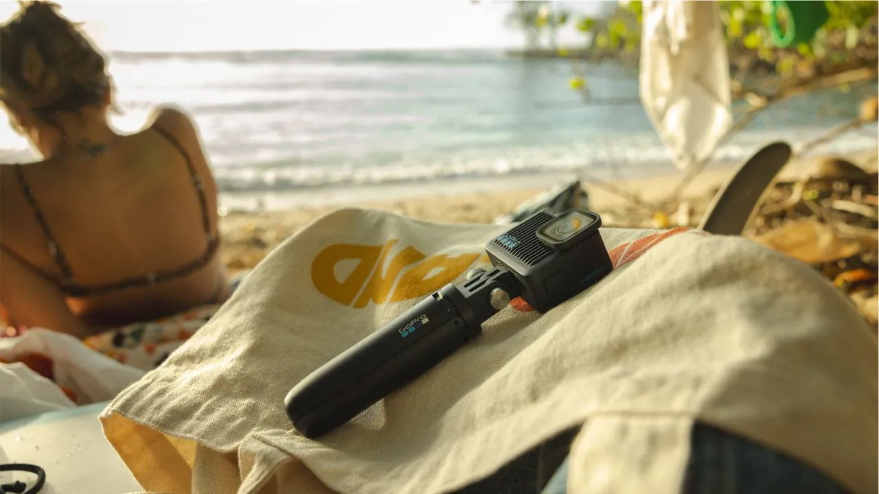 GoPro Shorty Mini Extension Pole + Tripod Front_Angled_Left