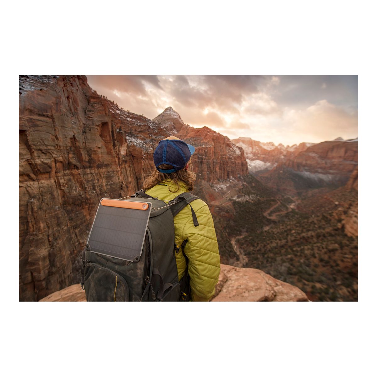 BioLite Solarpanel 5+ Front_Angled_Left