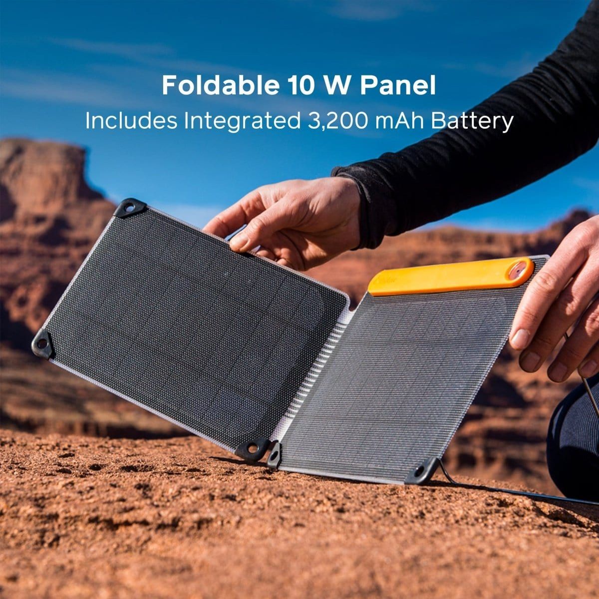 BioLite Solarpanel 10+ Rechargeable Battery Front_Angled_Left