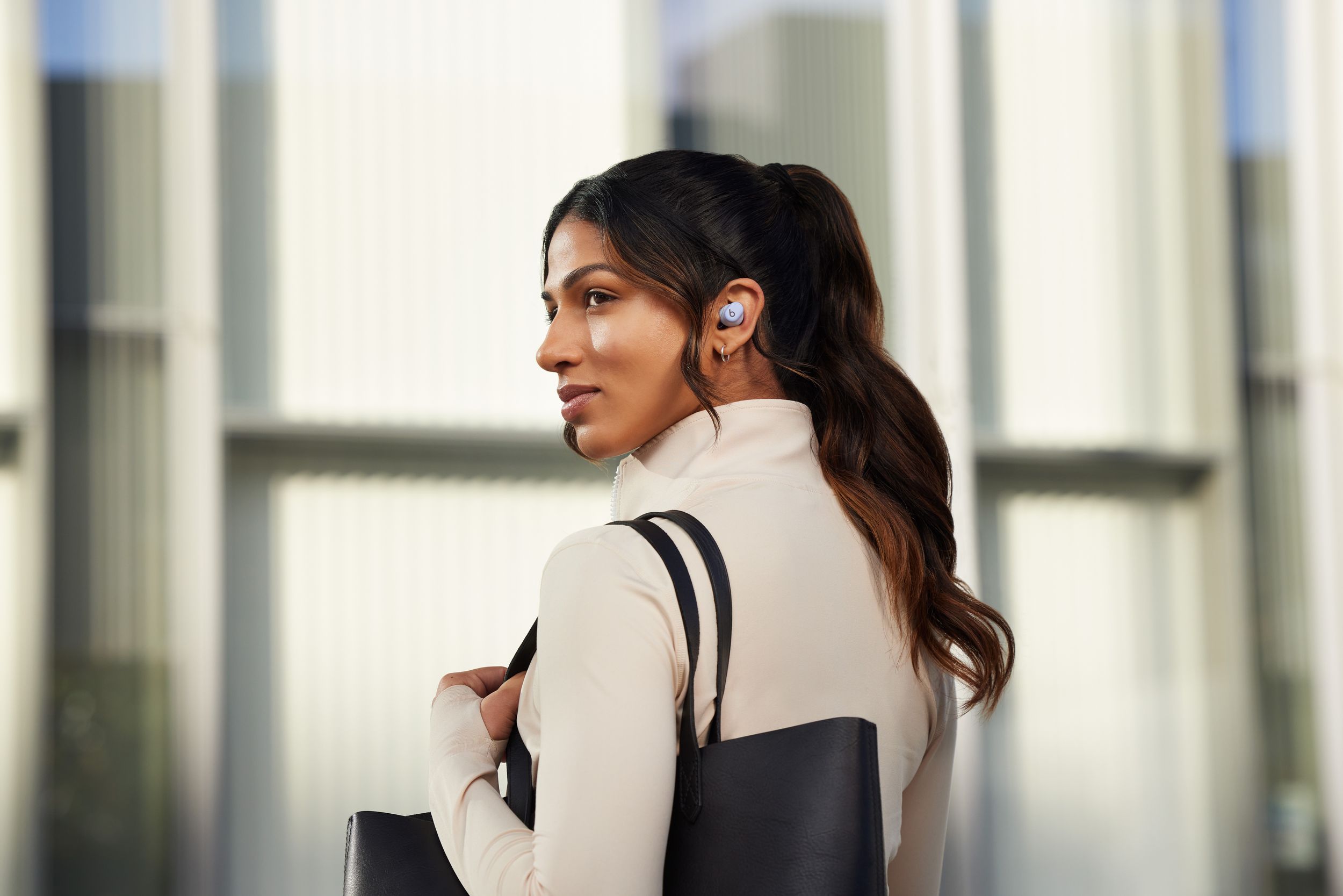 Beats Solo True Wireless Earbuds Front_Flat