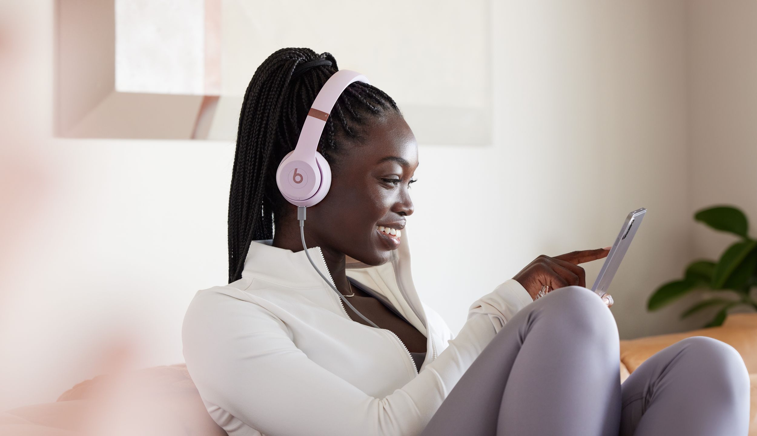 Beats Solo 4 Wireless Headphones Front_Angled_Right