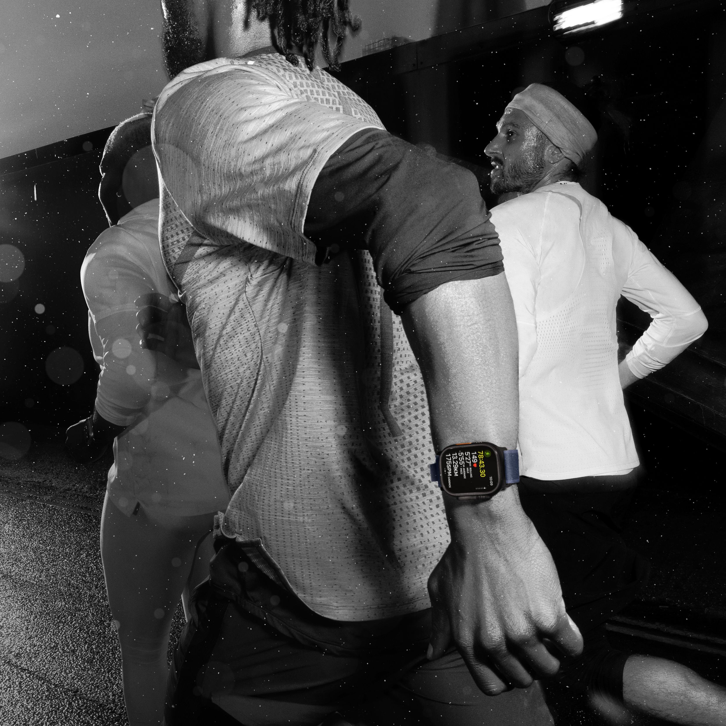 Apple Watch Ultra 2 (GPS+LTE) with Alpine Loop - M/L Front_Angled_Left