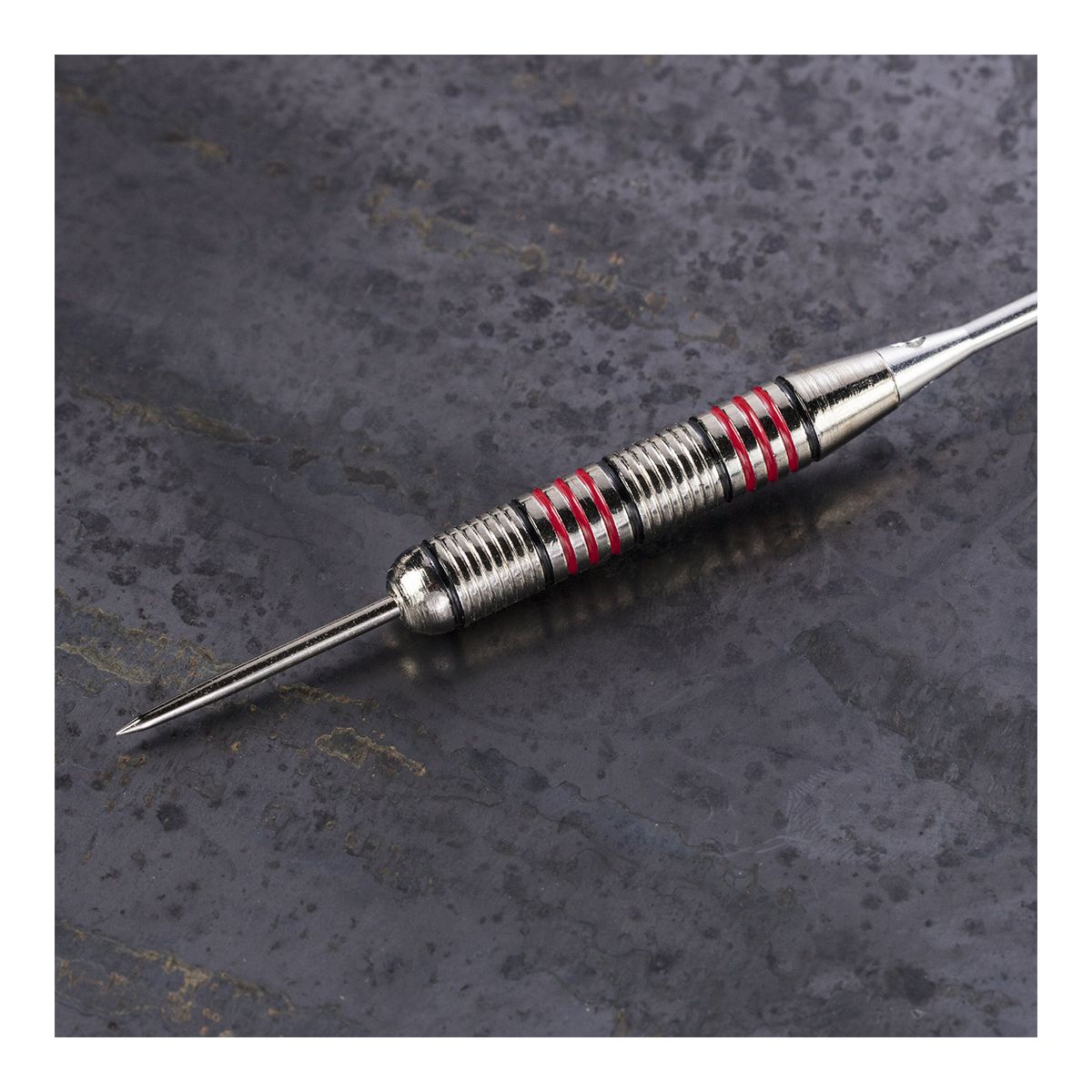 Escalade Steel 500 Dart Set CloseUp