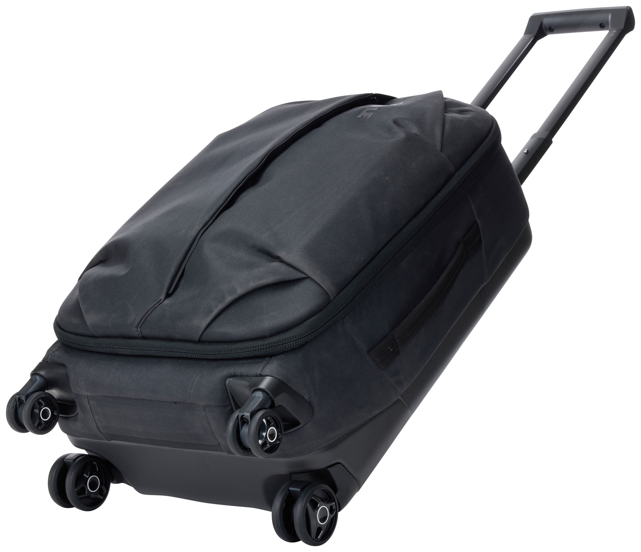 Thule Aion Carry On 36L Spinner Bottom_Plunge