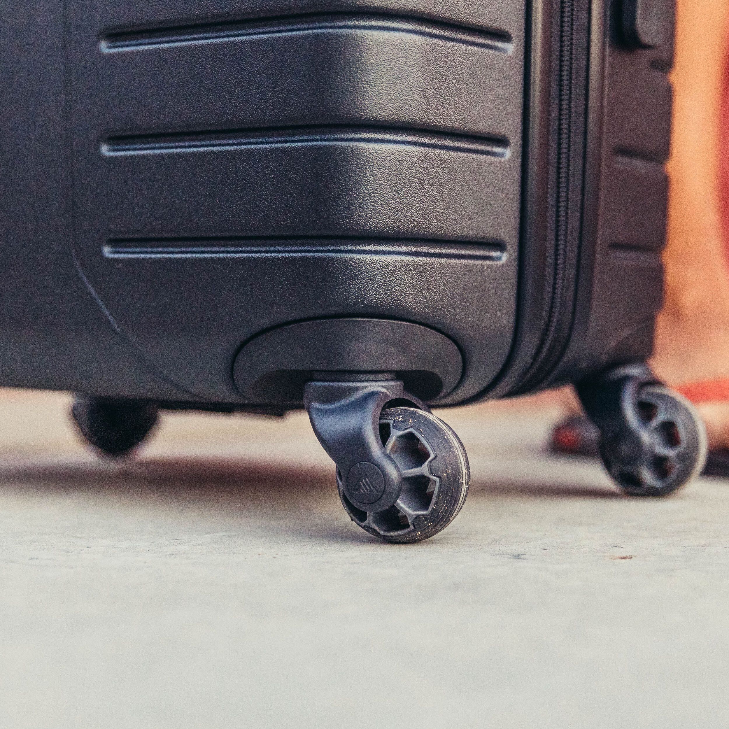 Gregory Quadro 22 Inch 42 L Hardcase CloseUp