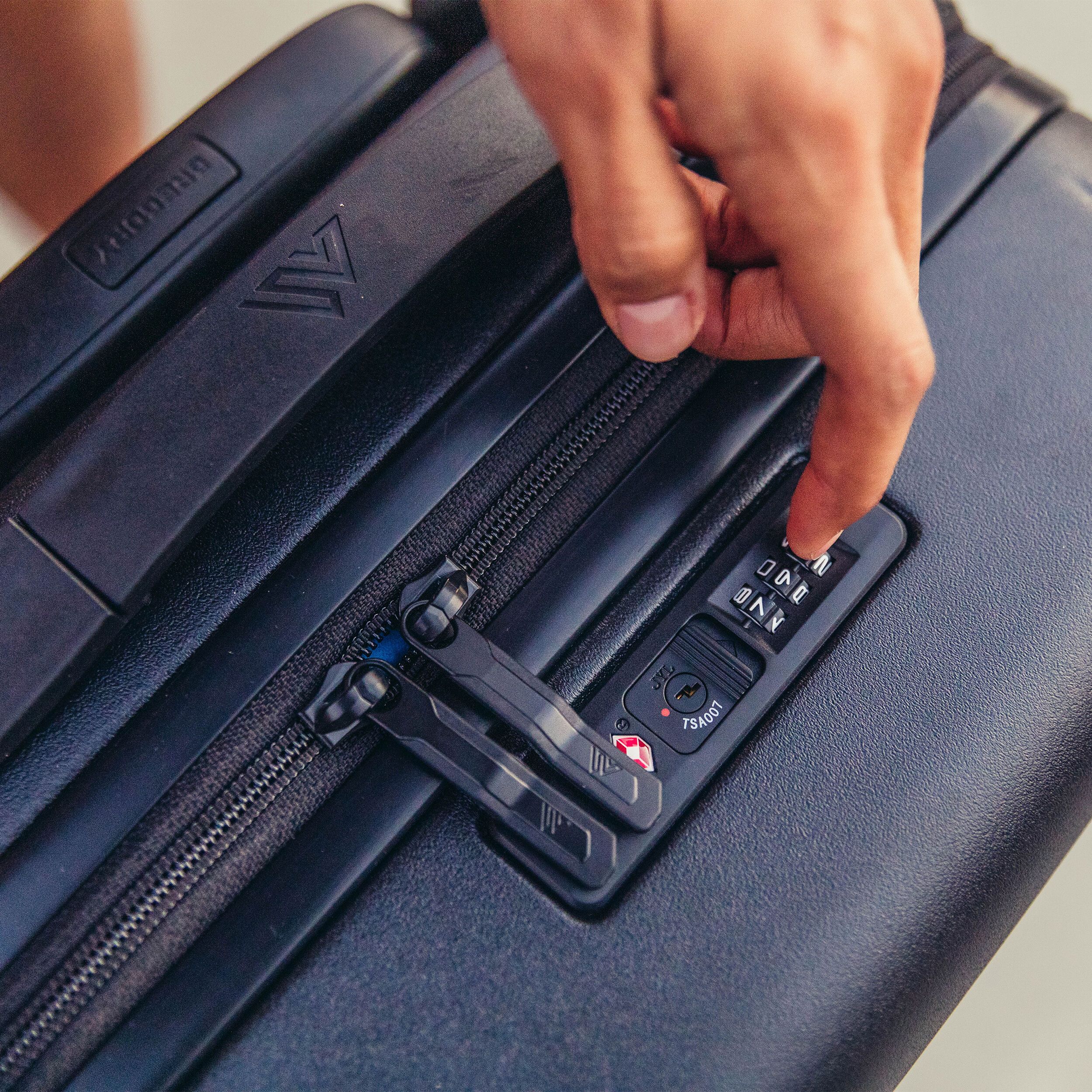 Gregory Quadro 22 Inch 42 L Hardcase CloseUp