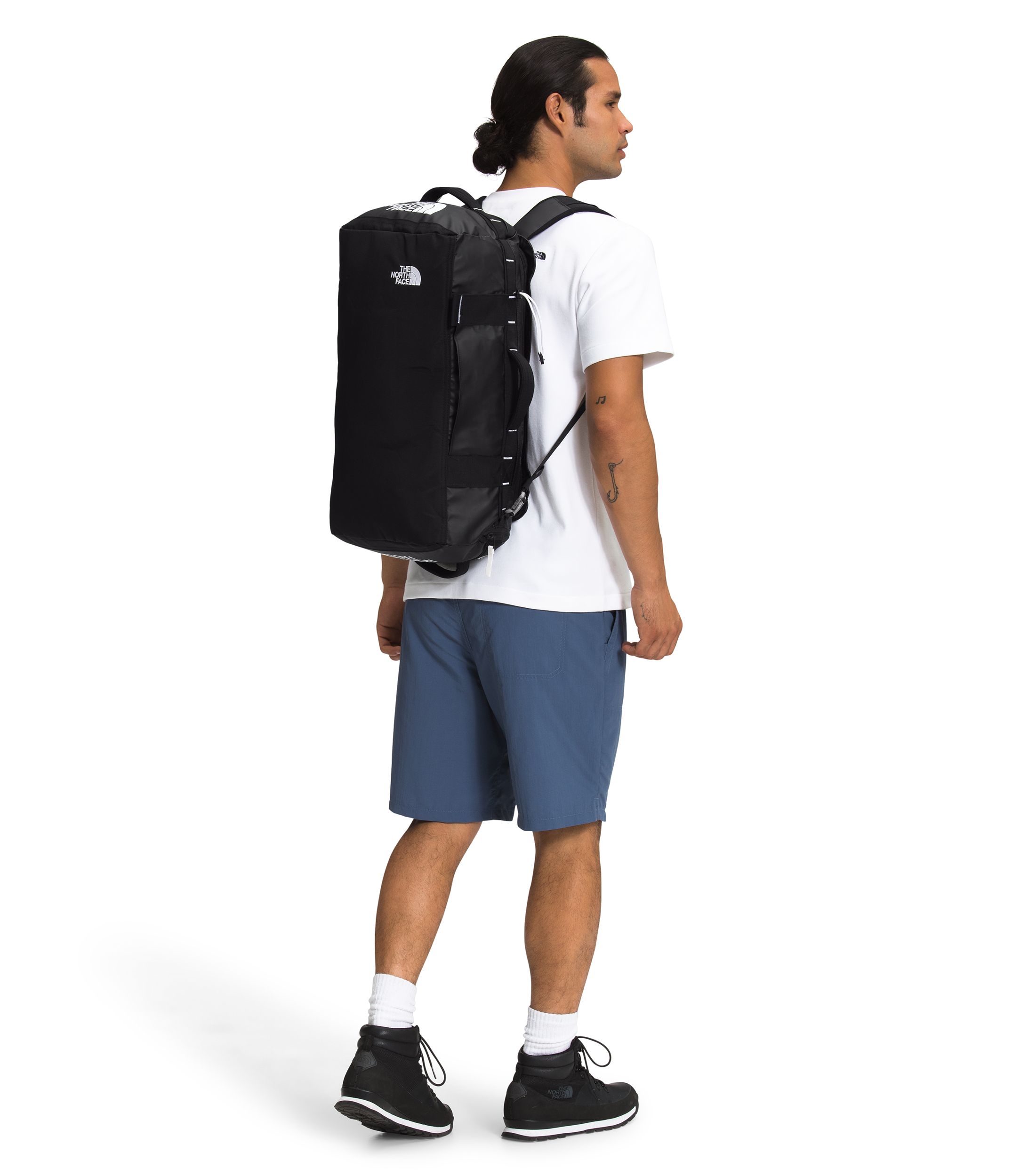 The North Face Base Camp Voyager 32L Duffle Bag Bottom_Plunge