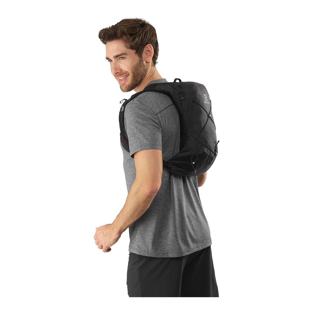 Salomon XT 6 Rucksack Front_Angled_Right