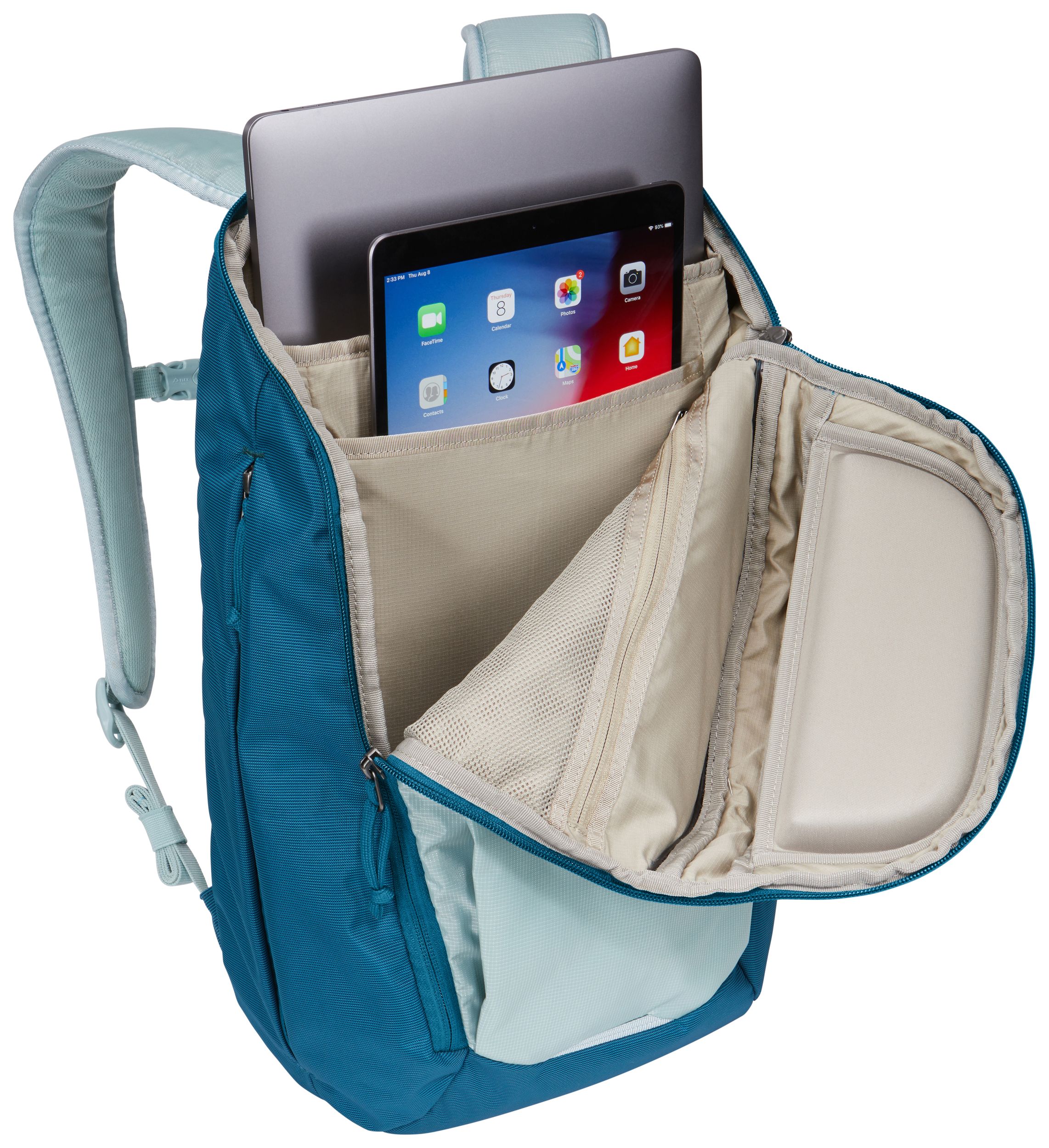 Thule Enroute 23L Backpack Front_Three_Fourths_Angled_Right