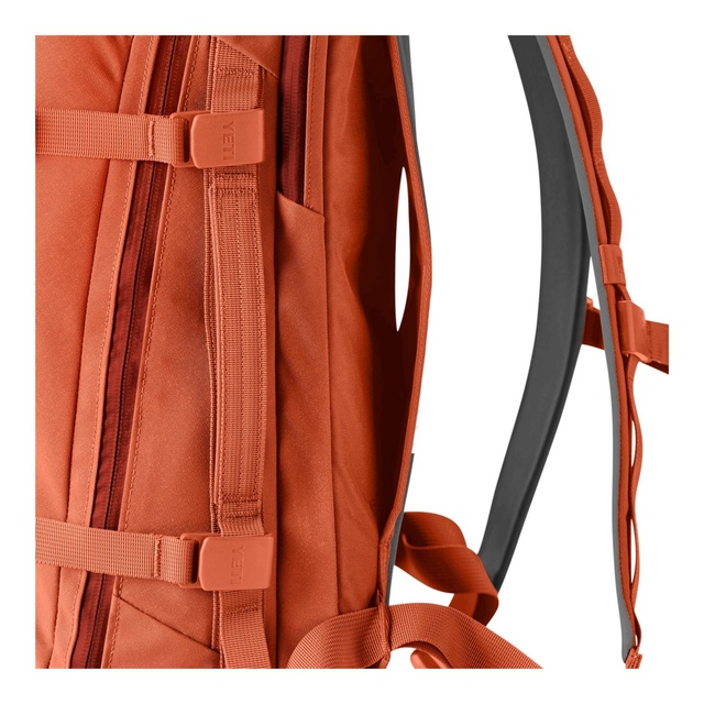 YETI Crossroads 27L Backpack SportChek