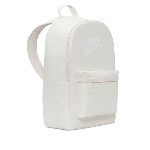 Nike Heritage Spacious Laptop Backpack Front_Three_Fourths_Angled_Right