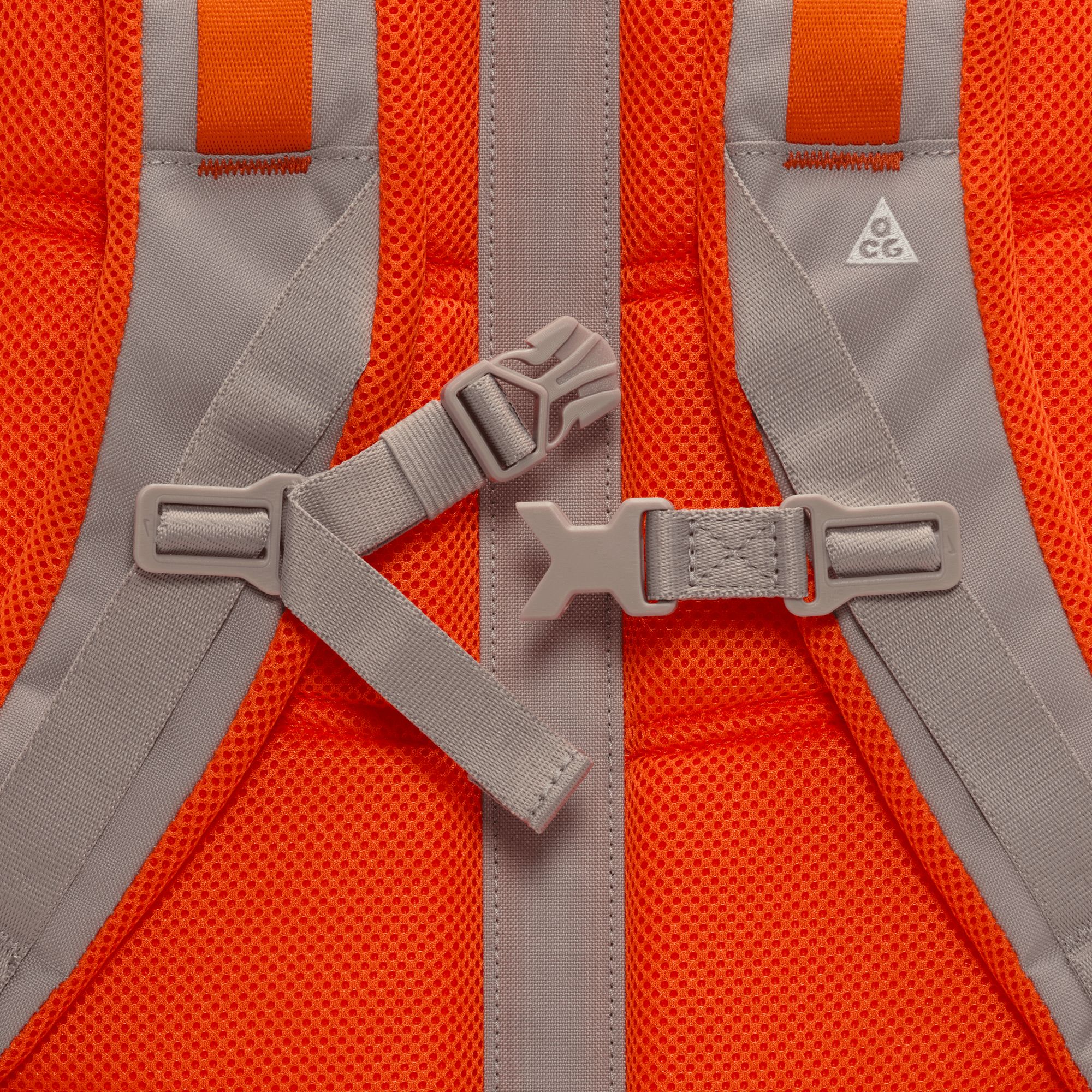 Nike ACG "DAYMAX" Adventure Backpack