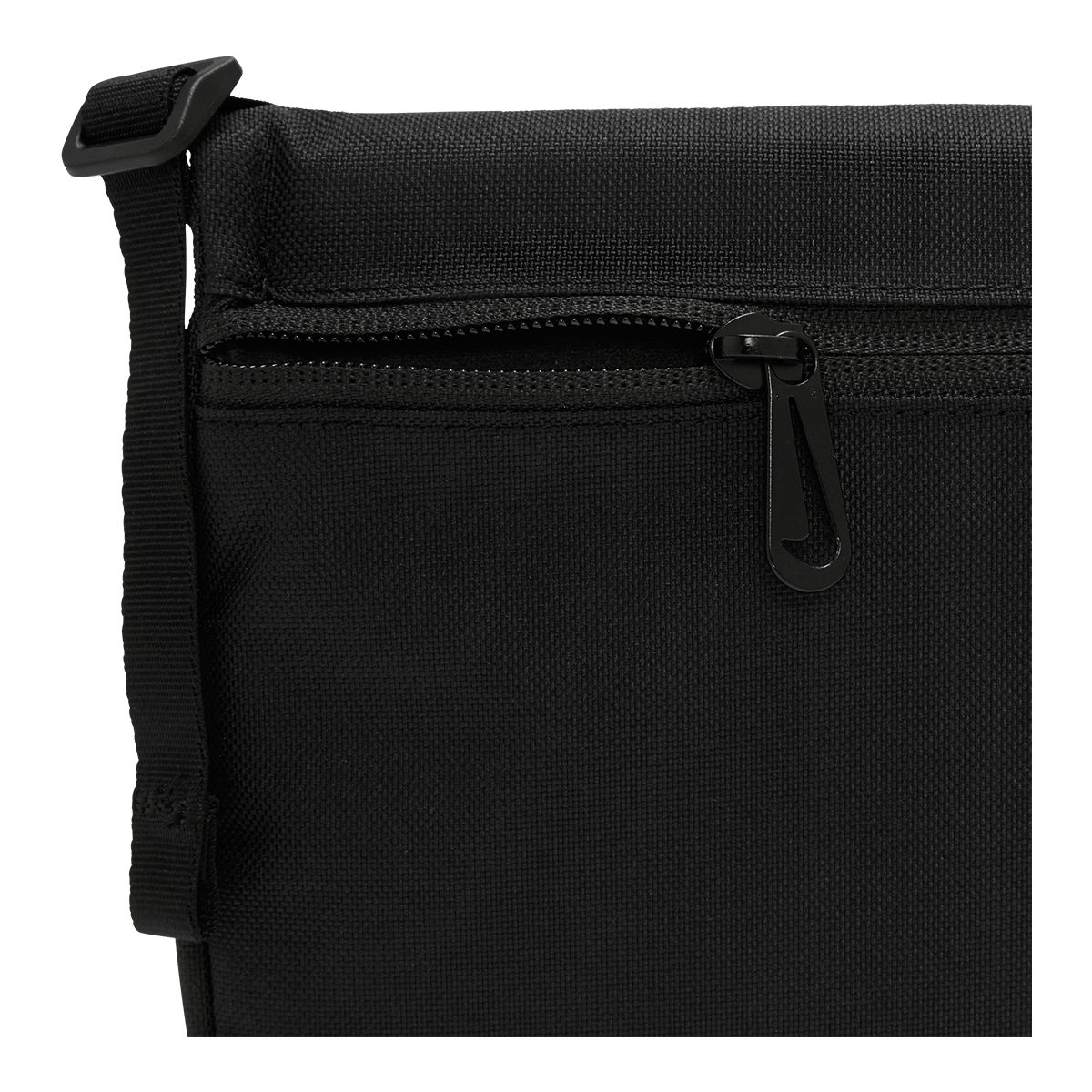 Nike Women's Futura 365 Crossbody Bag