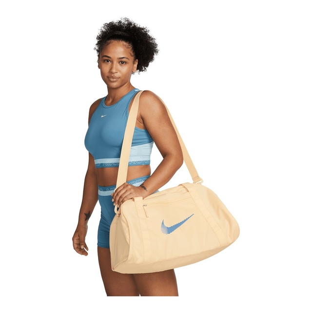 Nike Woman's Gym Club Duffle Bag SportChek