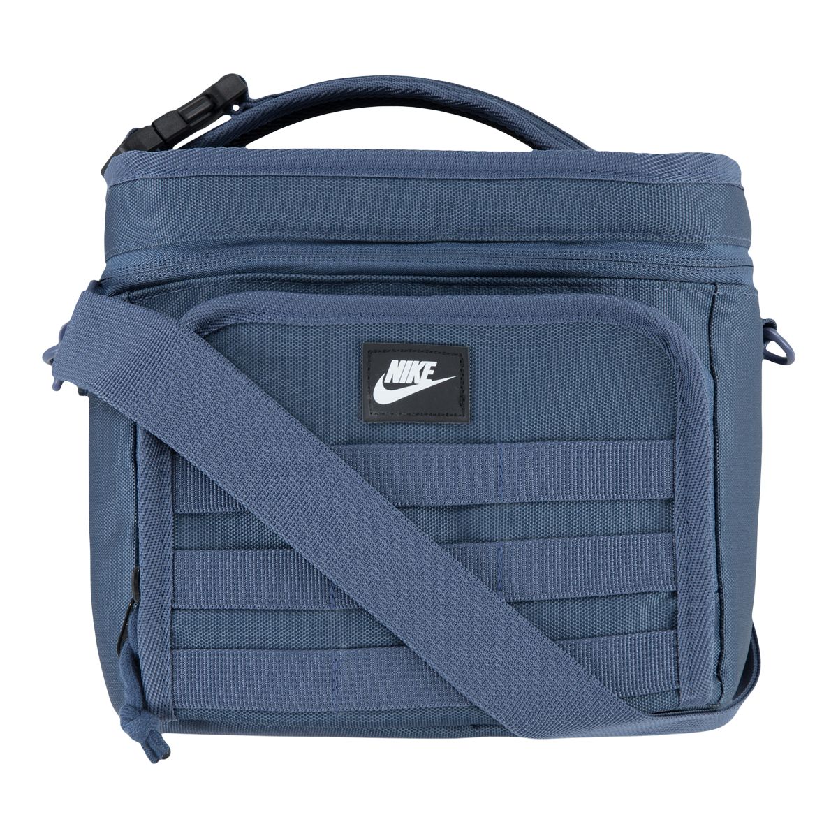 https://media-www.sportchek.ca/product/div-01-hardgoods/dpt-56-bags/sdpt-16-carry-bags/334233467/nike-sportswear-futura-small-lunch-tote-e9ee9723-2864-47f0-b359-e16619ae82d3-jpgrendition.jpg