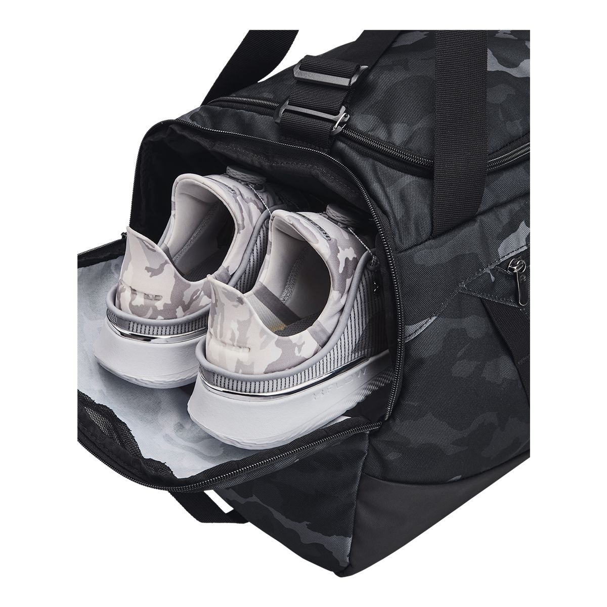 Under Armour Undeniable 5.0 Medium Sports Duffel Bag
