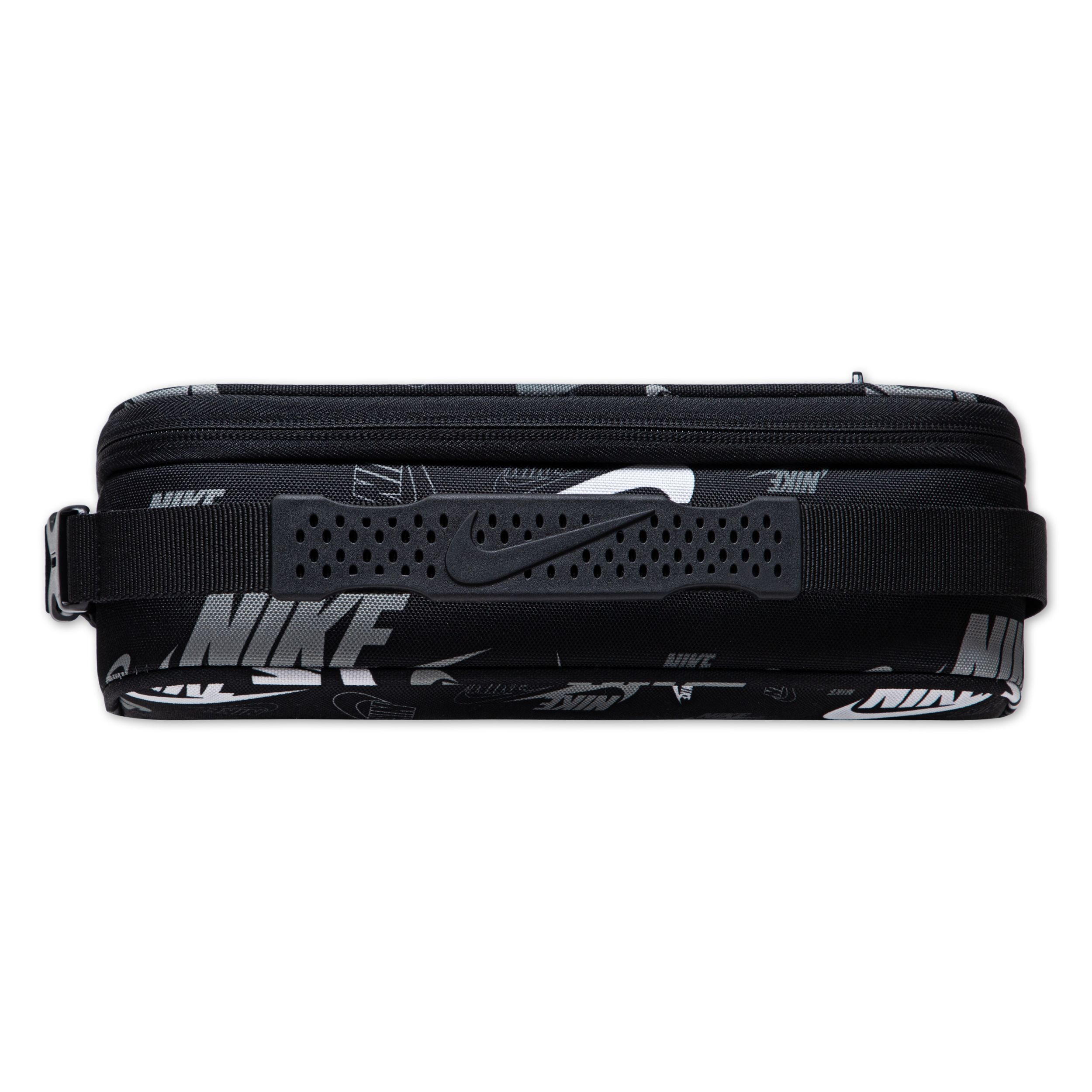 Nike Hard Liner Lunch Pack