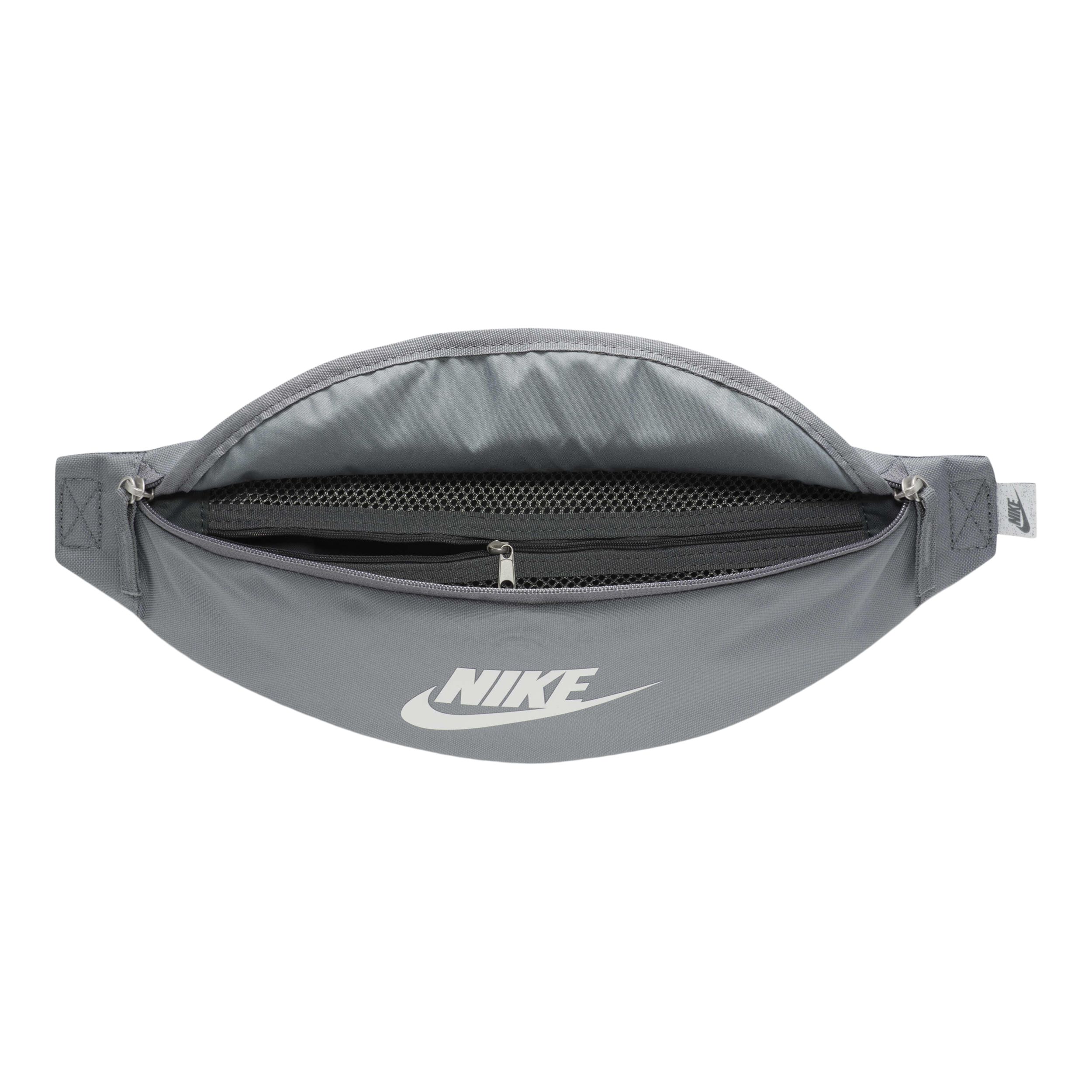 Nike Heritage Hip Pack
