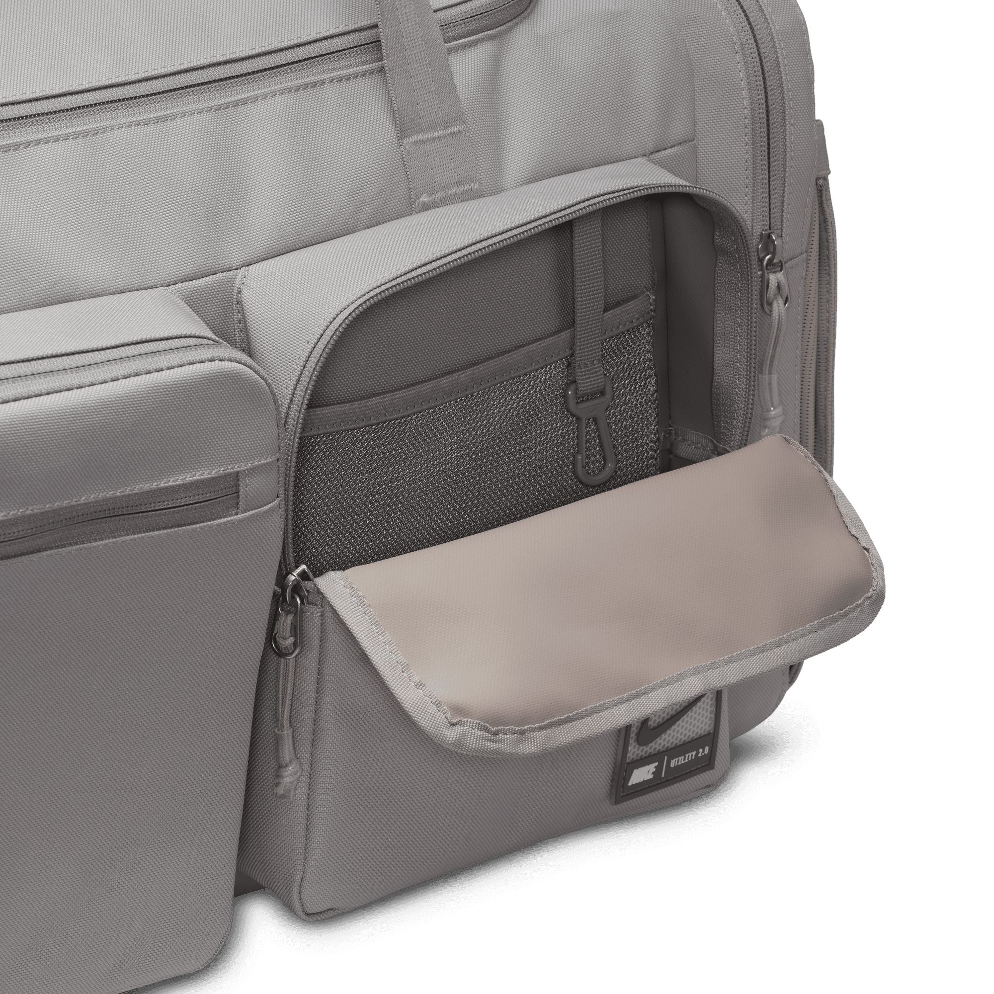 Nike Utility Power 2.0 Medium Duffel Bag