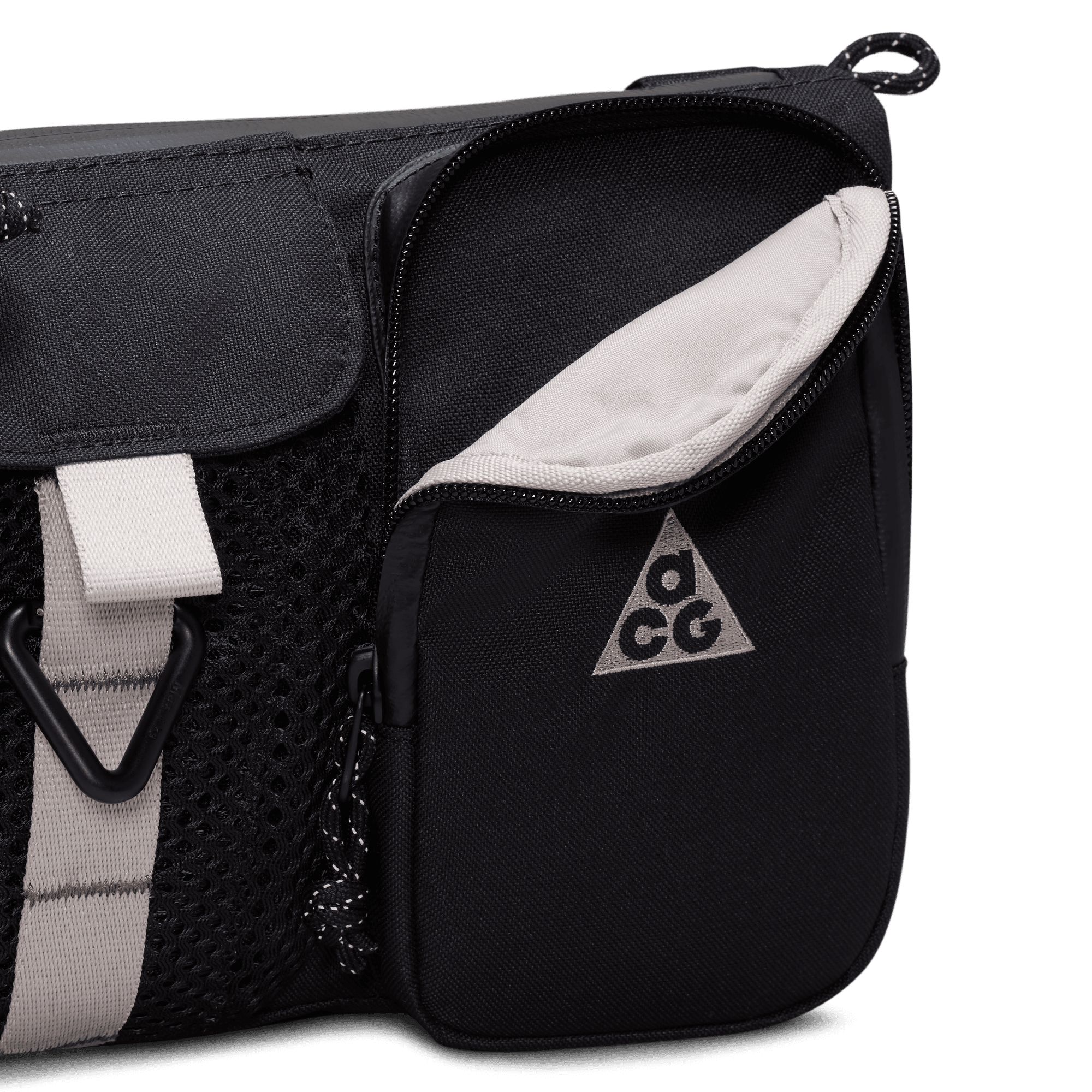 Nike ACG "DAYMAX" Crossbody Bag