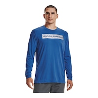 Under Armour Men's Wordmark Graphic Long Sleeve Shirt Front_Angled_Right
