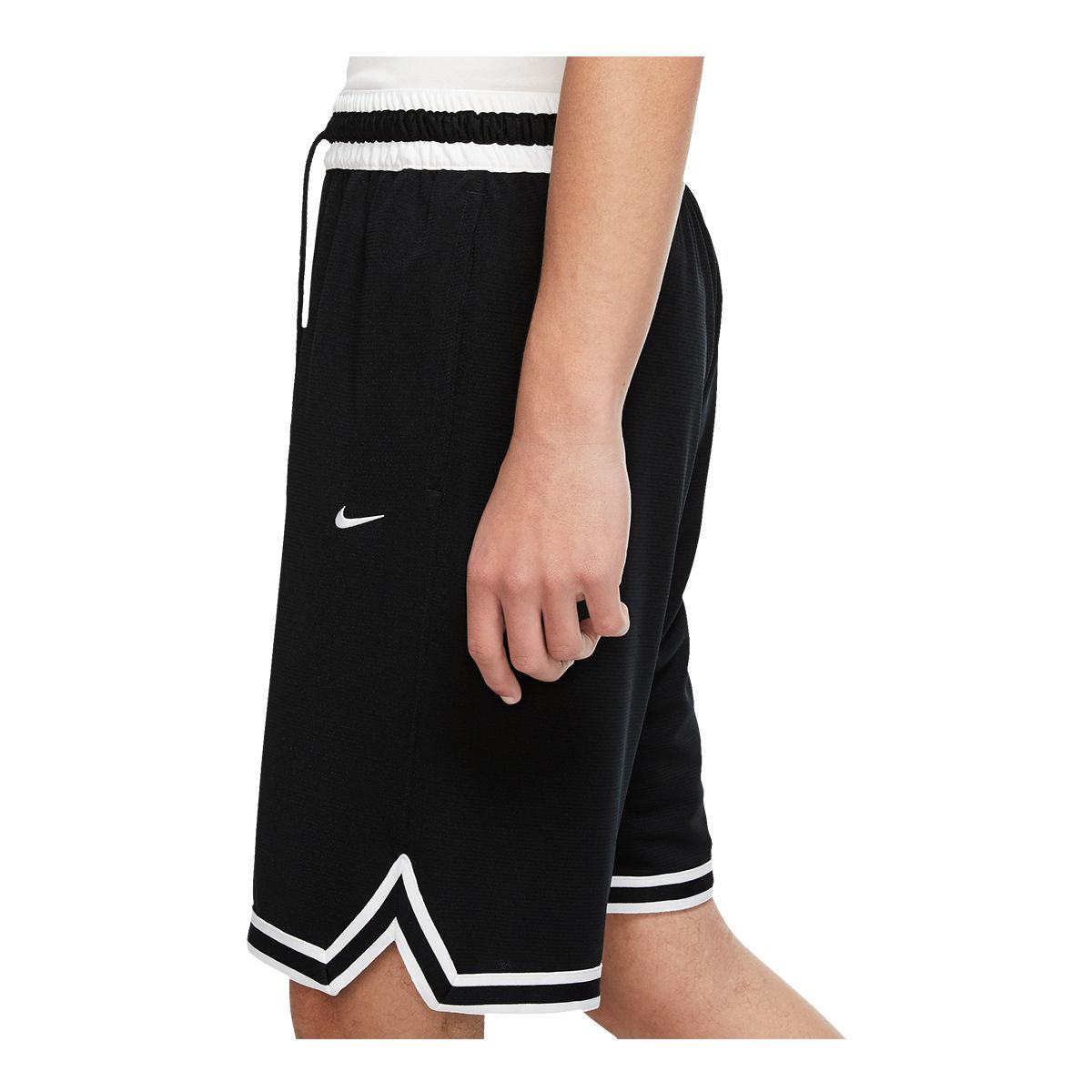 Nike hot sale shorts dna