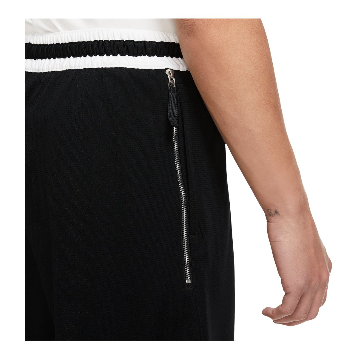 Nike Men's Basketball DNA Shorts, Loose Fit Dri-FIT