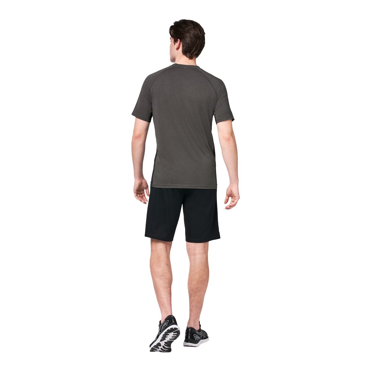 FWD Men's Tech 10" Shorts