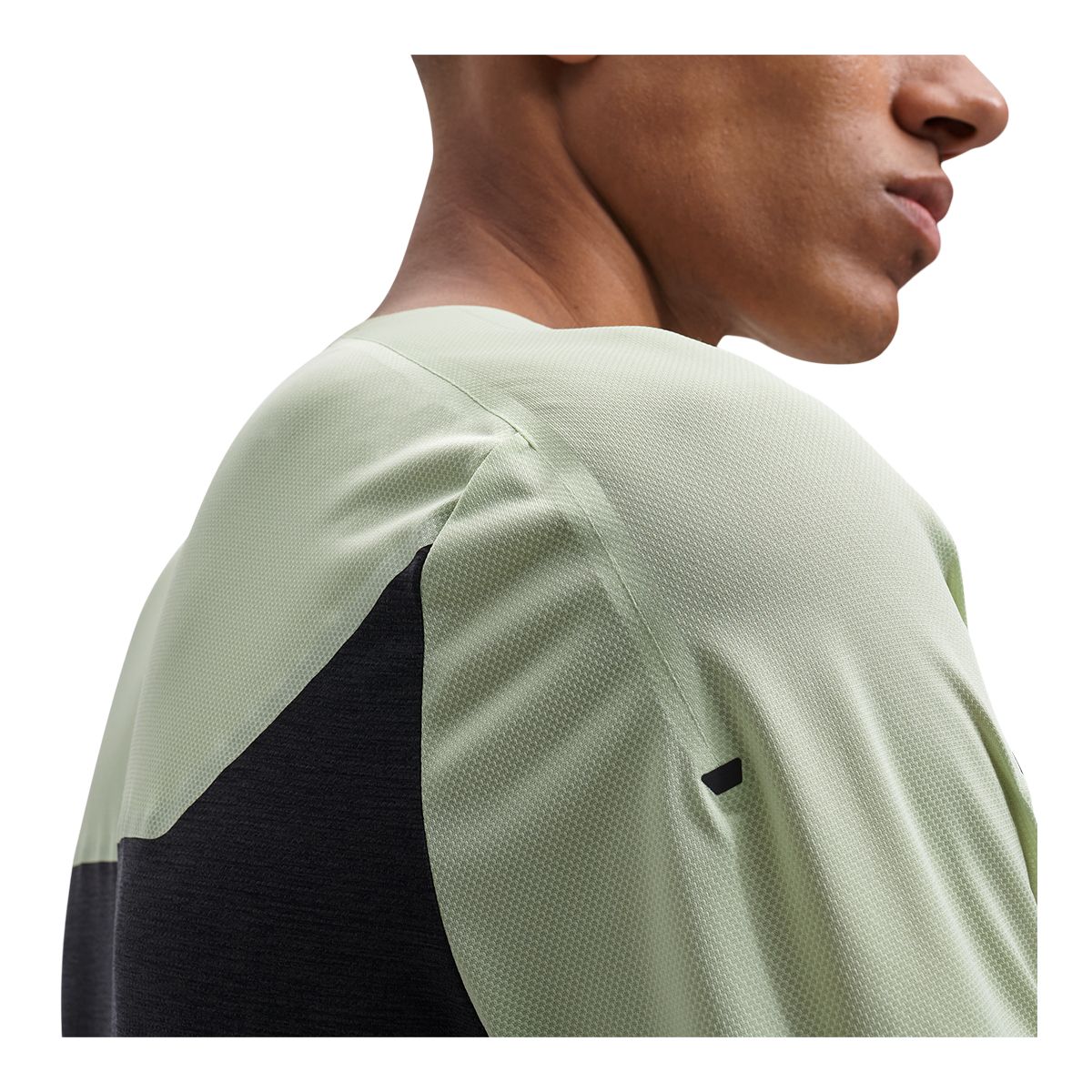 On Men's Performance T Shirt