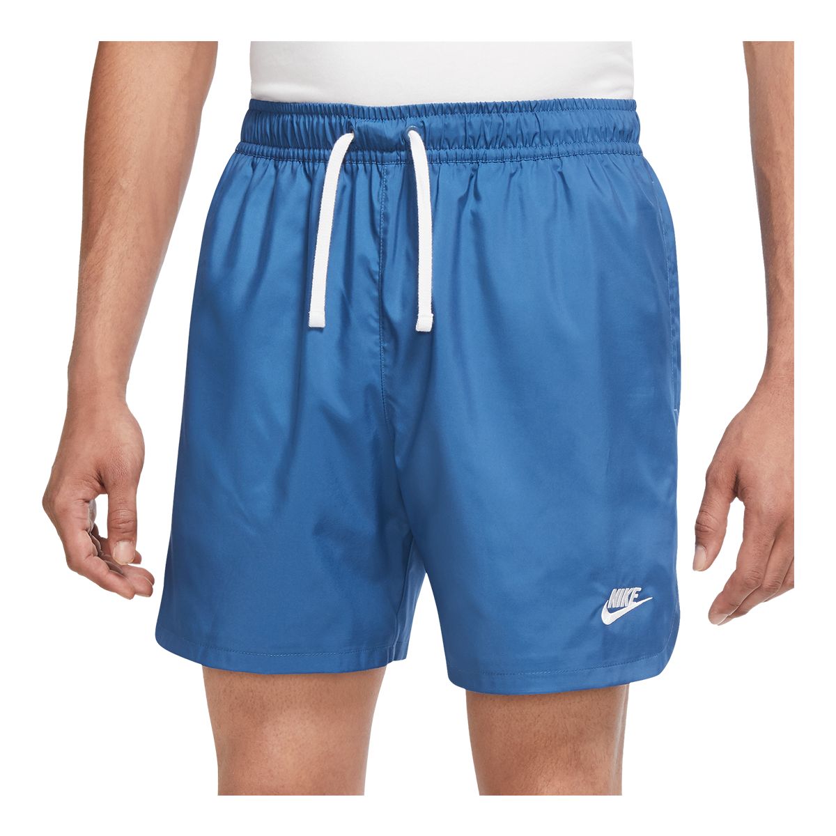 Nike Sportswear Men's Woven Flow Shorts | SportChek