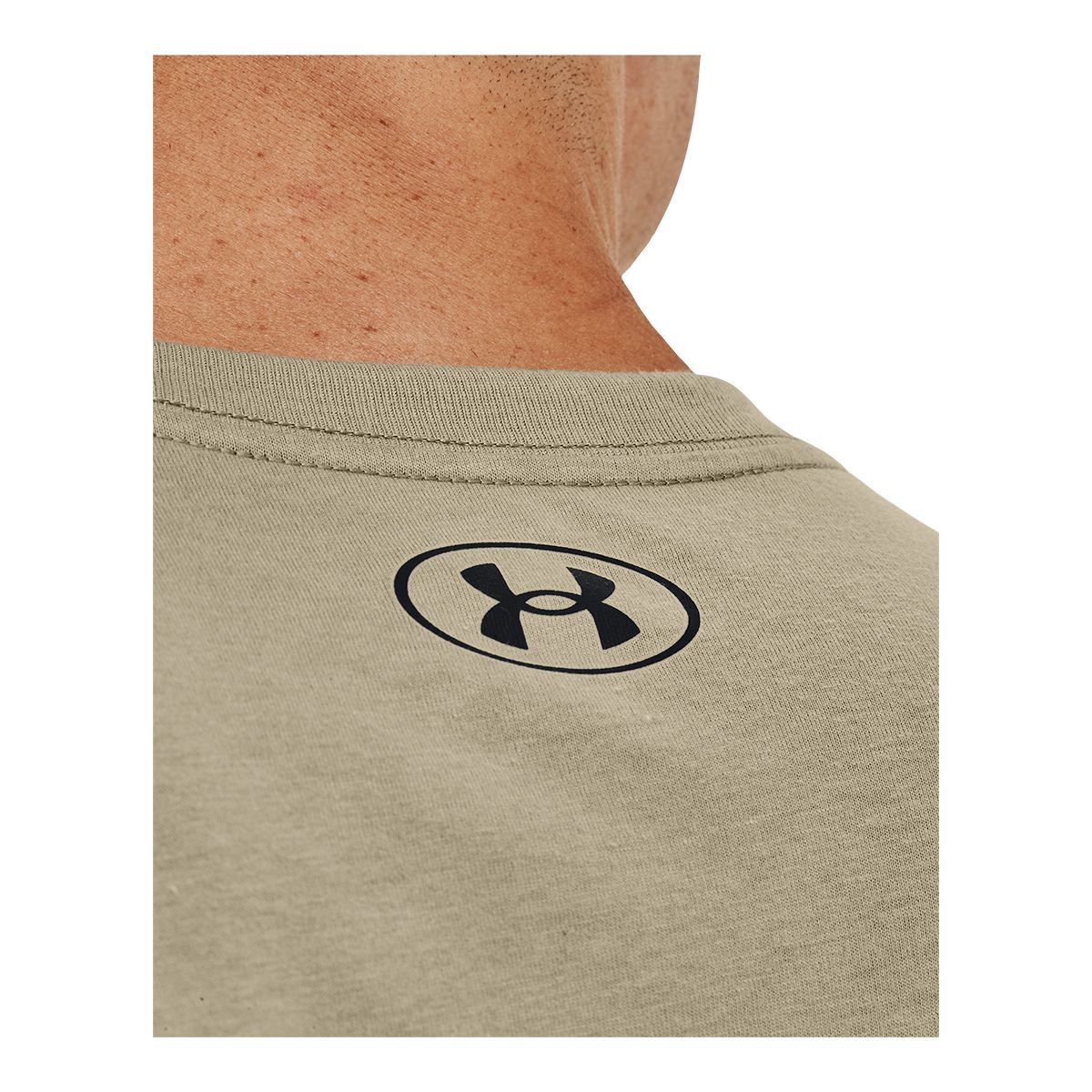 Under Armour Men's Camo Chest Stripe T Shirt