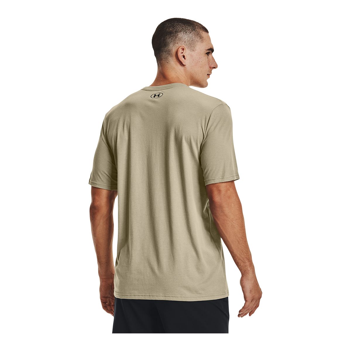 Under Armour Men's Camo Chest Stripe T Shirt