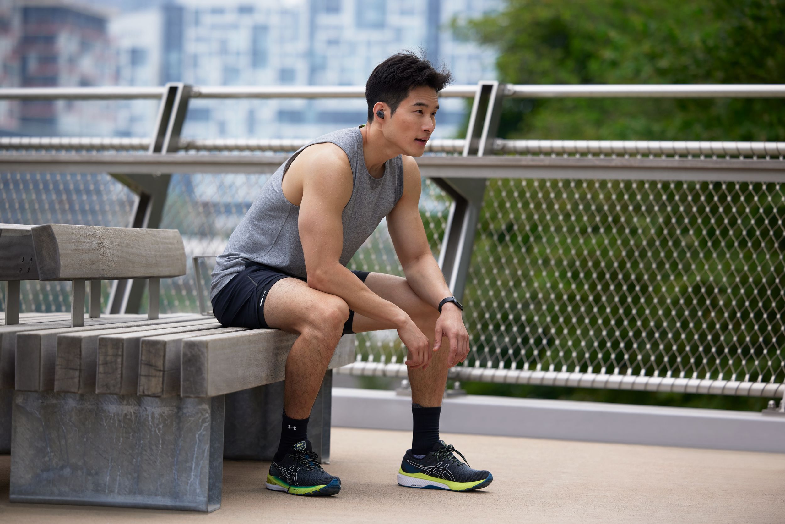 ASICS Men's GT 2000 10 Running Shoes